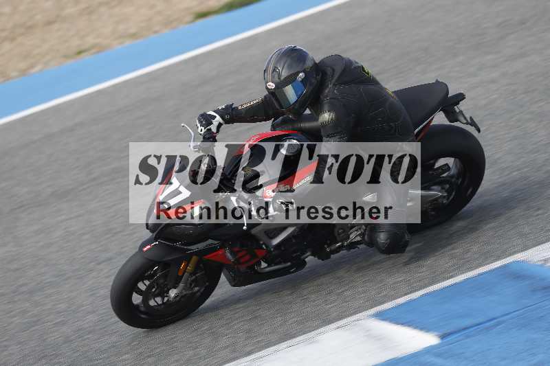 /Archiv-2024/01 26.-28.01.2024 Moto Center Thun Jerez/Gruppe gruen-green/77